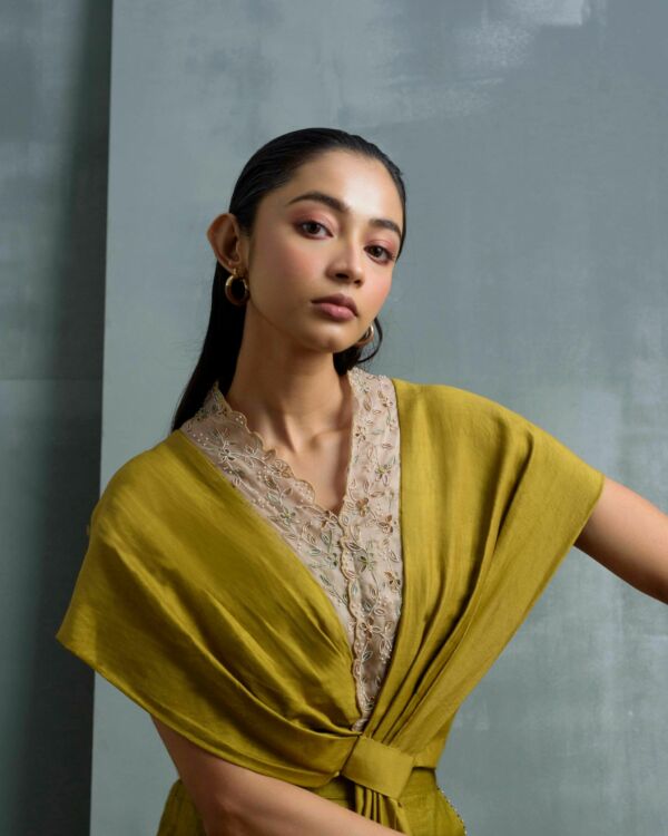 Silk collared cape set