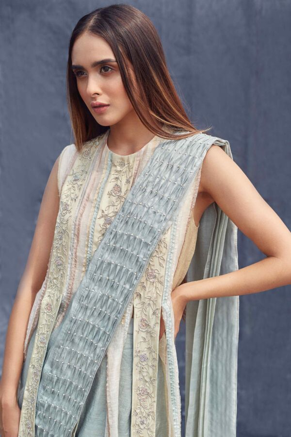 Panelled Kurta Set With Textured Dupatta