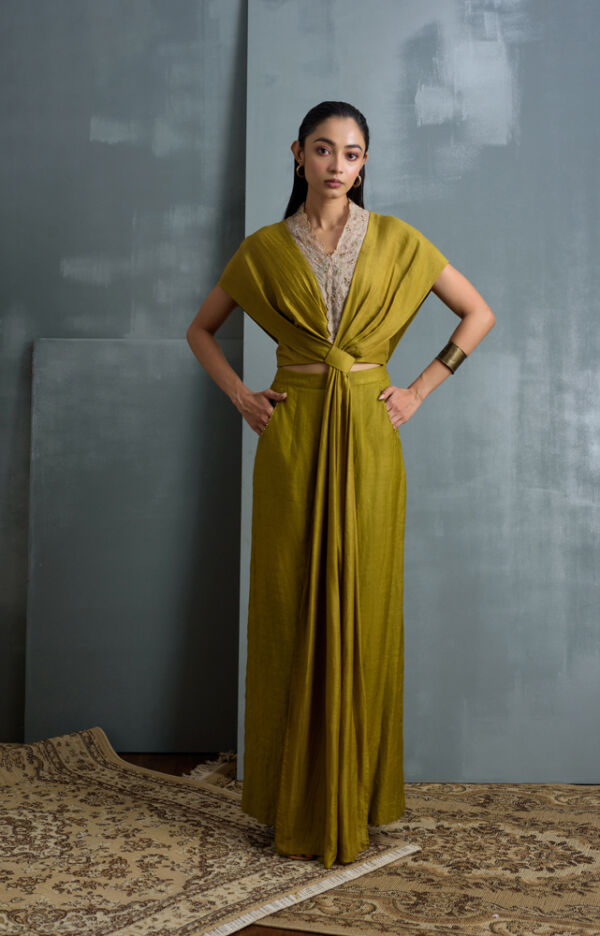 Silk collared cape set