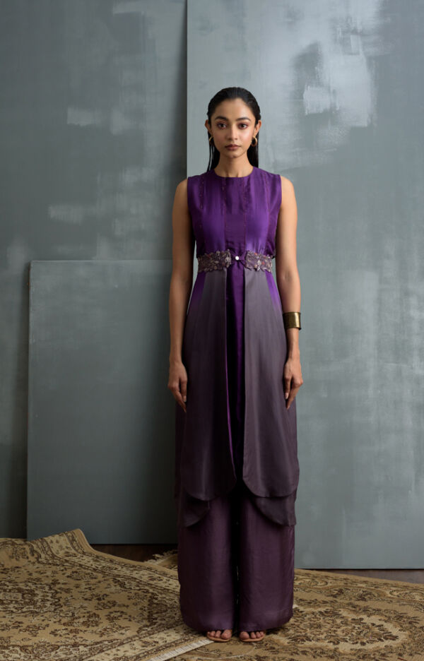 Panel Kurta  Set With Belt
