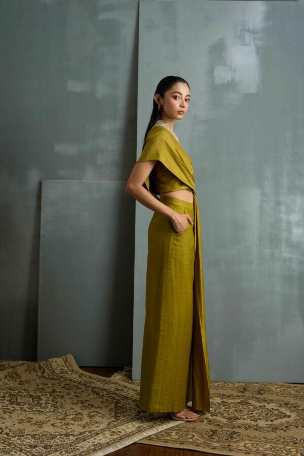 Silk collared cape set