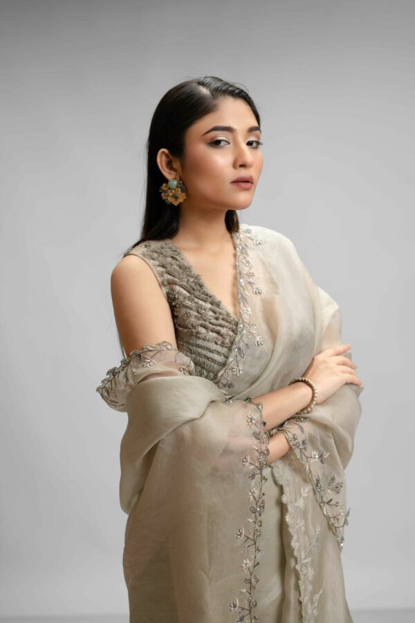 Silk Organza Saree With Fringe Blouse